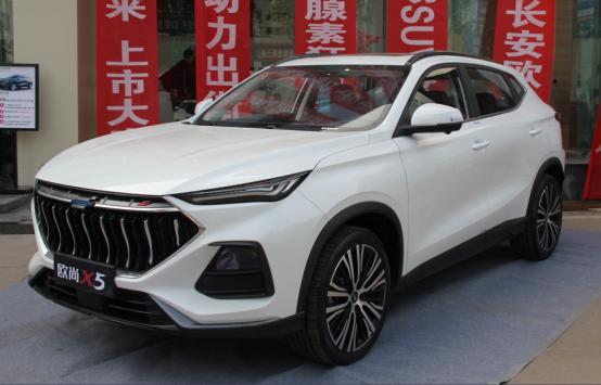 10万级主流SUV价值新标杆 长安欧尚X5 到店实拍