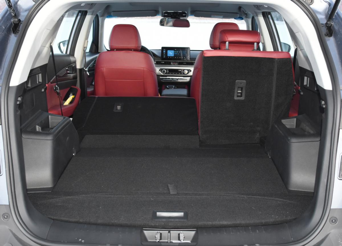 国民大7座SUV的代表 家用大空间SUV超值之选 新捷途X70S正式上市