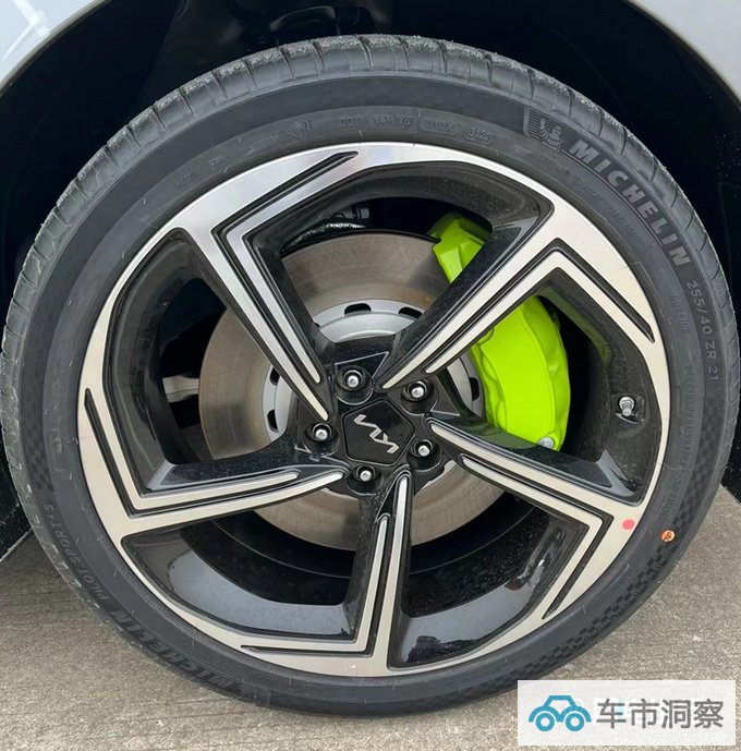 起亚EV6 GT三月20日首发比Model Y大 或40万起售-图4