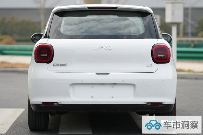 江淮新电动车EV3实拍撞脸欧拉好猫 比缤果大-图2