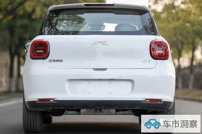 江淮新电动车EV3实拍撞脸欧拉好猫 比缤果大-图4