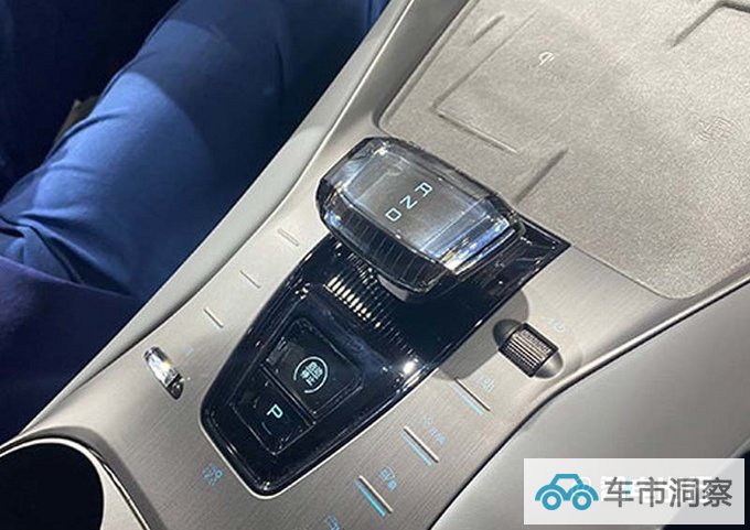 腾势N7标配六联屏+云辇系统6月上市 或卖35万起-图13
