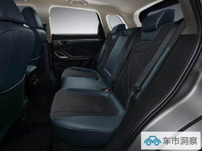 约会开什么车奔腾T55是你的最佳选择-图5