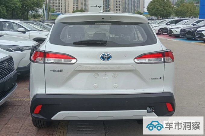 加X万买省油版丰田新卡罗拉锐放售XX-XX万-图3