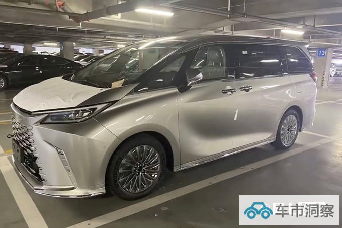 雷克萨斯新LM官涨3.3万经销商加价56万 月中交车-图1