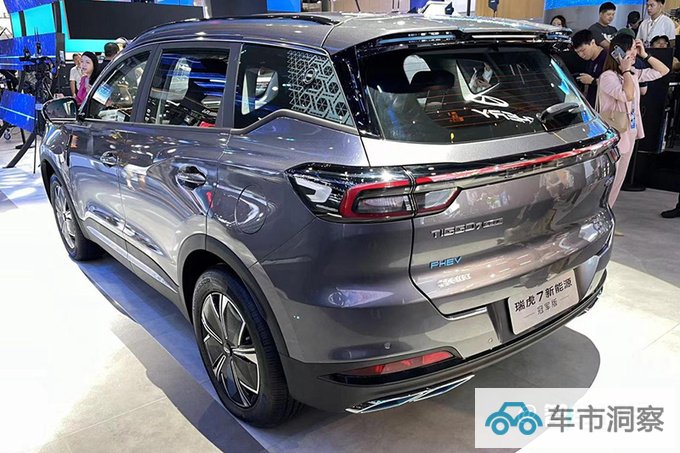 官降3.4万奇瑞新瑞虎7家族售9.99-14.99万 动力提升-图12