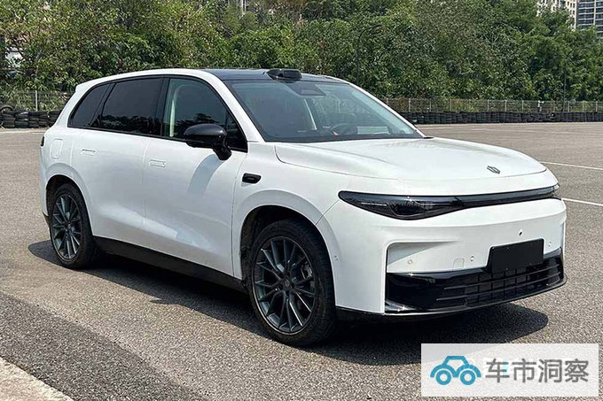 零跑中大型SUV C10纯电实拍配激光雷达+单电机-图1