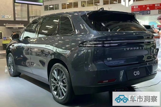 零跑C10明年3月上市取消副驾屏 预计售12-17万-图4