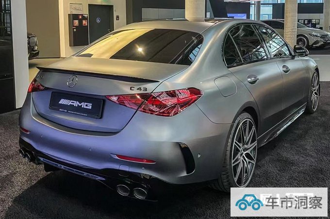 官涨3.22万奔驰全新AMG C43售60.6万起 换四缸2.0T-图3
