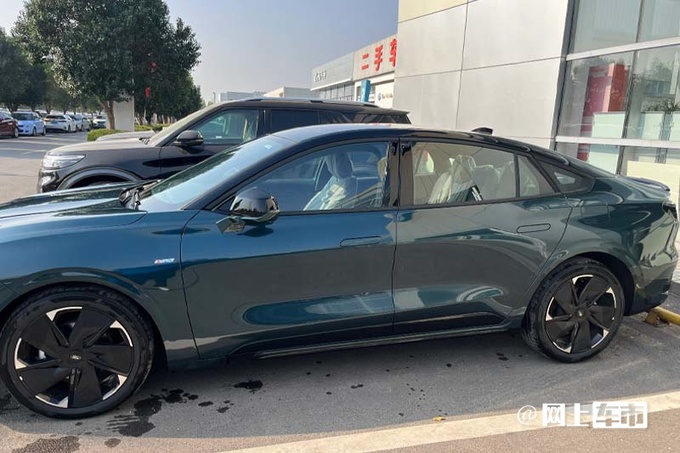 福特新版蒙迪欧月底上市油耗大降 预计16.98万起-图3