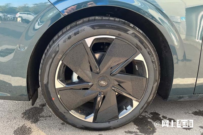 福特新版蒙迪欧月底上市油耗大降 预计16.98万起-图4