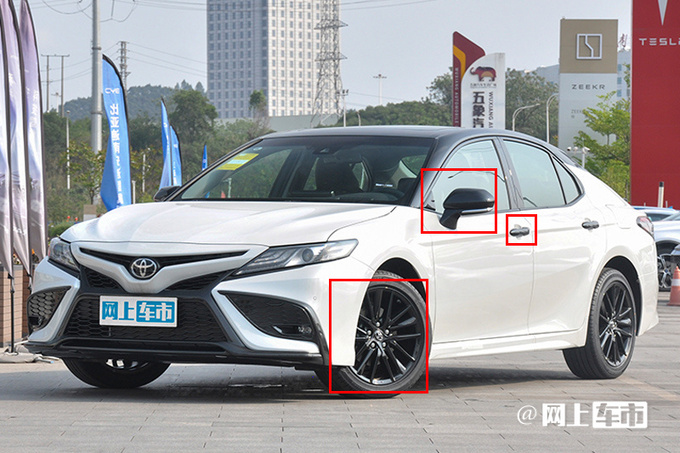 丰田新版雷凌实拍曝光采用新Logo+黑化套件-图5