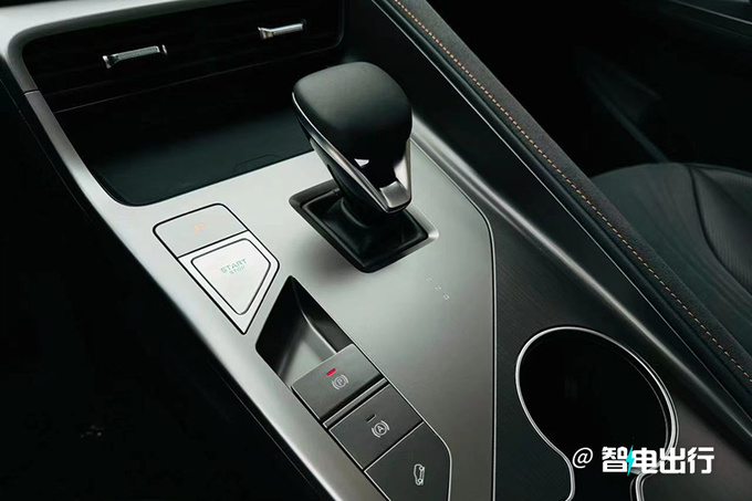 上汽荣威D5X DMH 5月20日上市实测续航1621km-图10