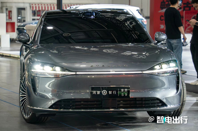 华为第四界定名尊界与江淮联合搭载 PK迈巴赫-图4